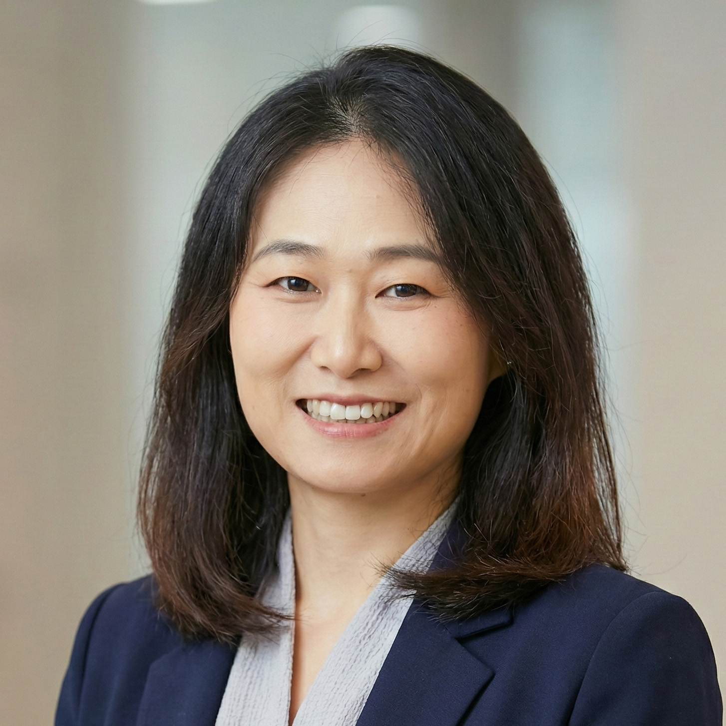 Zoe - Global Sales Manager